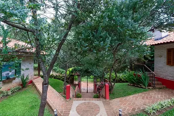 Pousada Recanto das Acacias Jardim de entrada